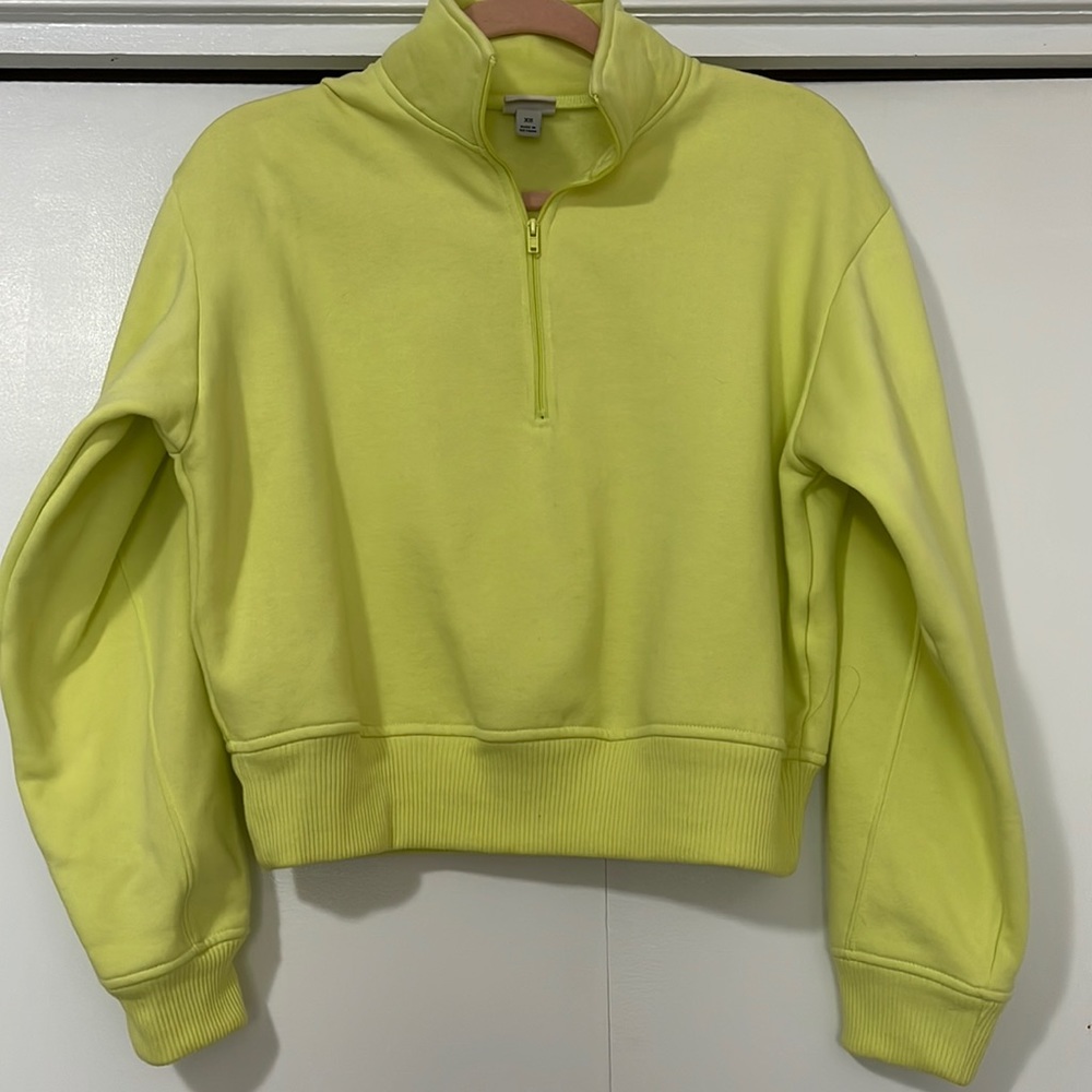 Neon yellow cropped sweatshirt A New Day